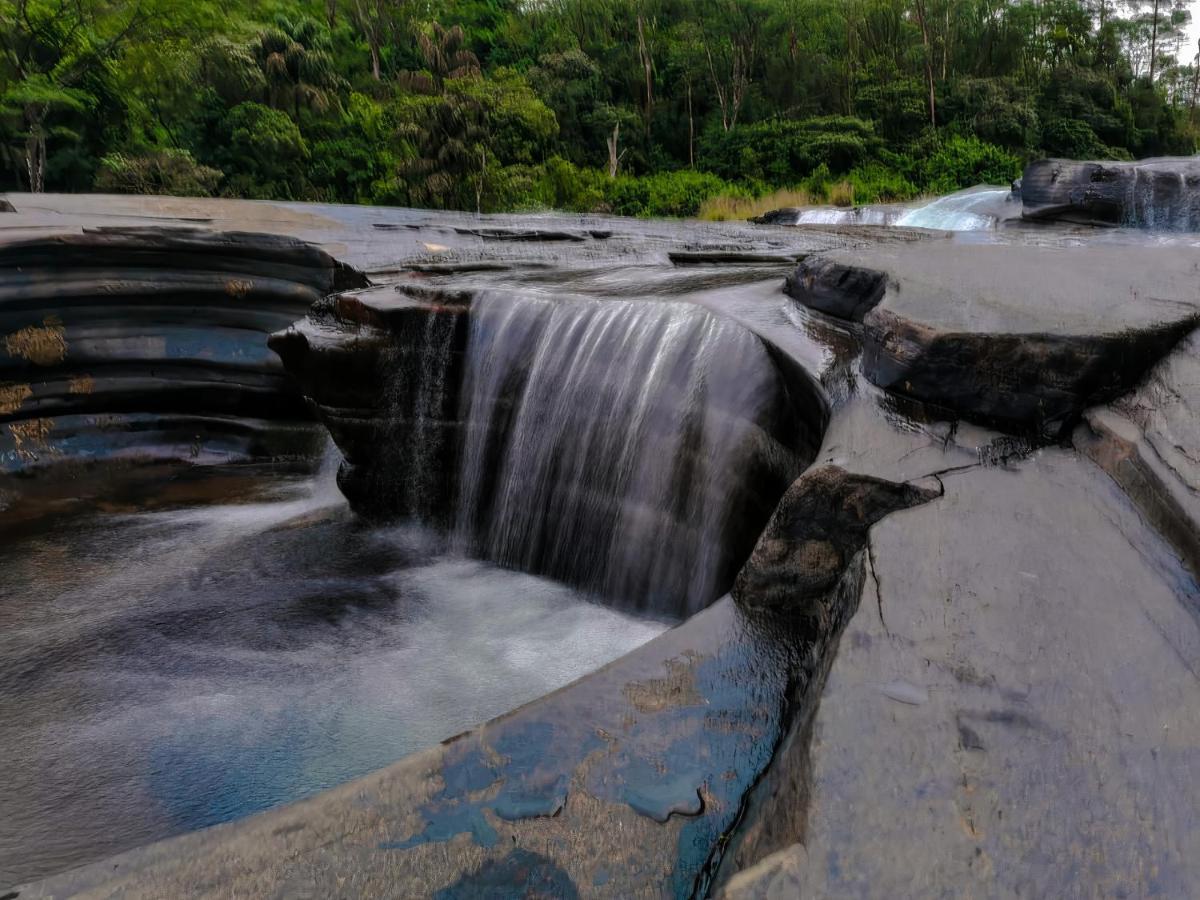 Fallside Rest Norton Bridge Buitenkant foto
